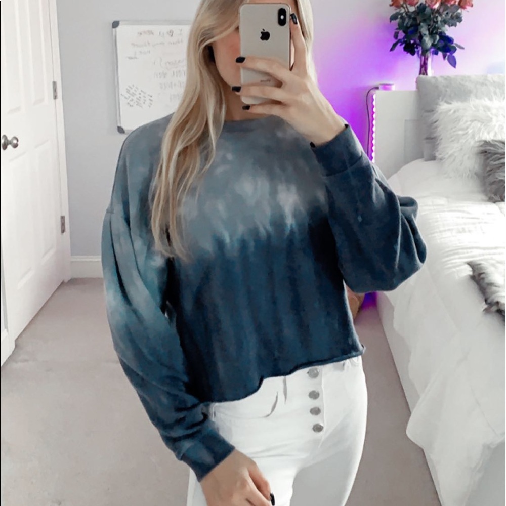 long sleeve dip shirt